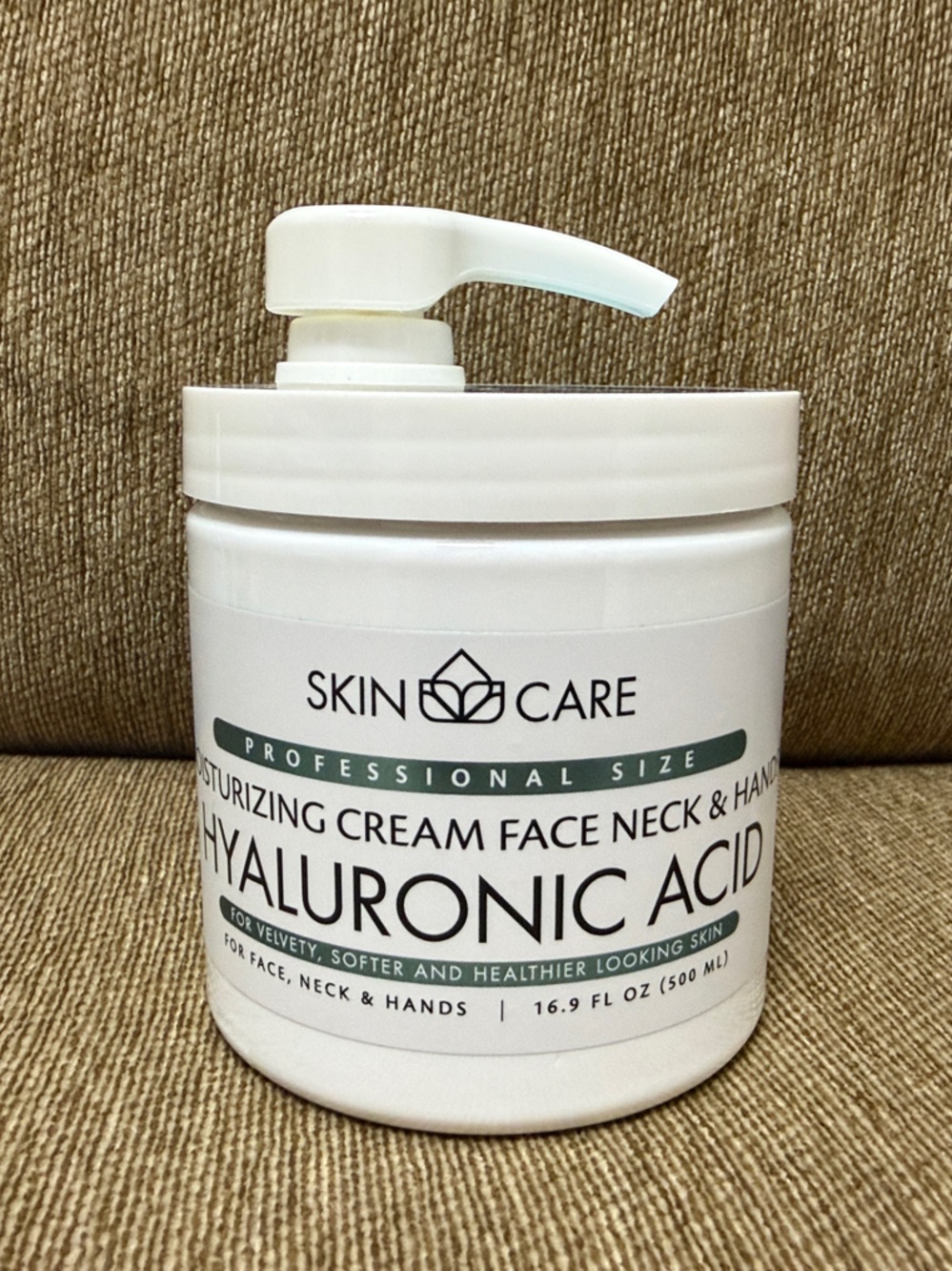 Hyaluronic Acid Moisturizing Cream — White